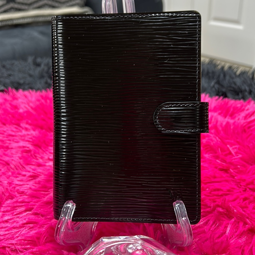 Authentic Louis Vuitton Epi Agenda Pm Notebook. Silver 6 Ring Paper holder